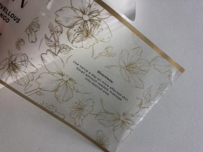 Kako postići metalni efekt na etikete? VS Zlatni tisak vs Metallic Foil